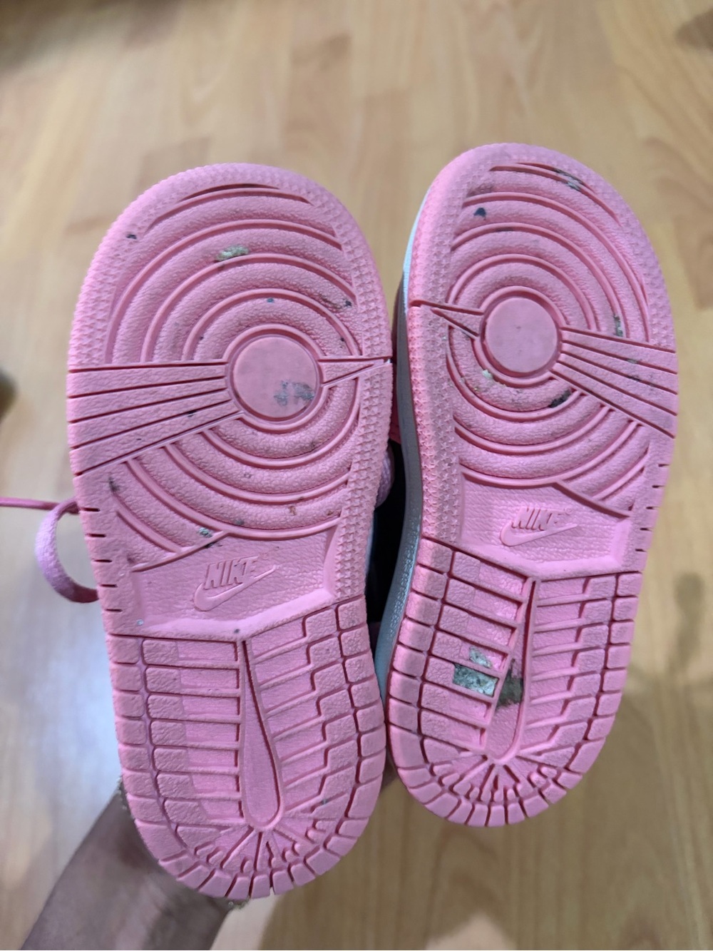 GOOD Jordan Nike Toddler Sneakers Black and Pink Size 8 - Picture 4 of 9